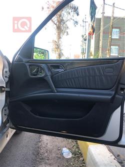 مرسيدس بنز E-Class